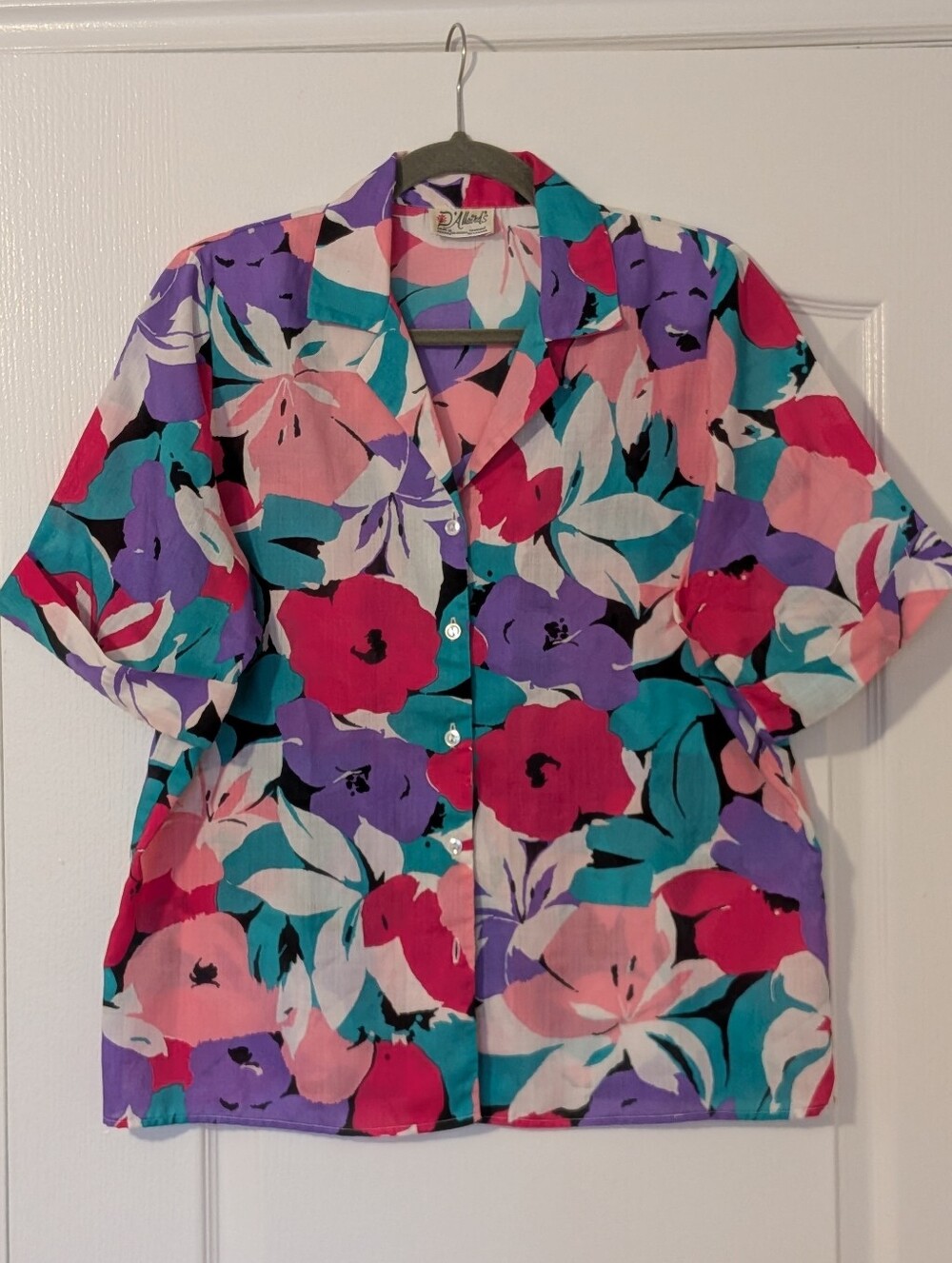 Vintage Dillard's - Violet Floral Button-Front Women's Top